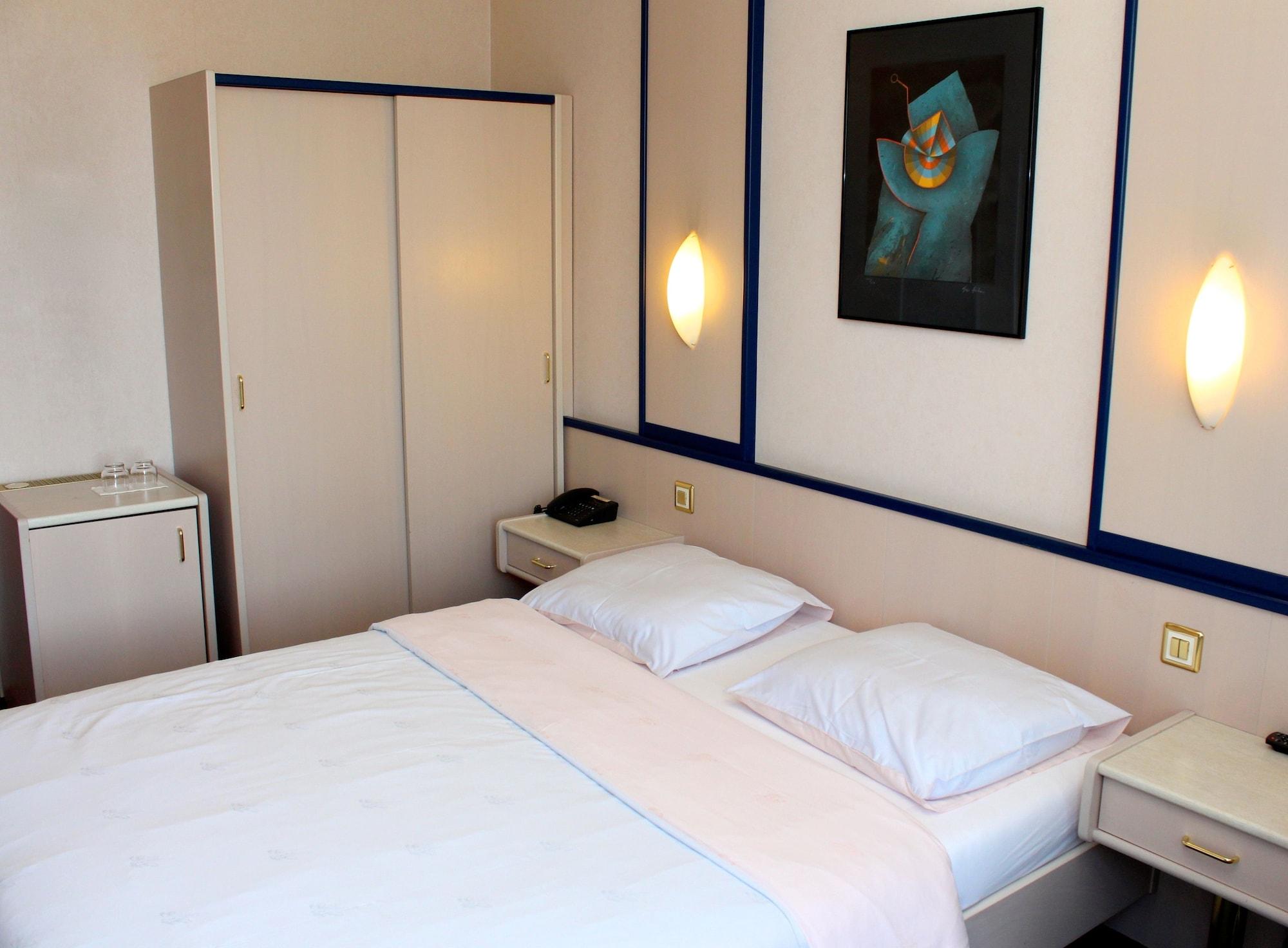 Hotel Crystal Lausanne Ngoại thất bức ảnh