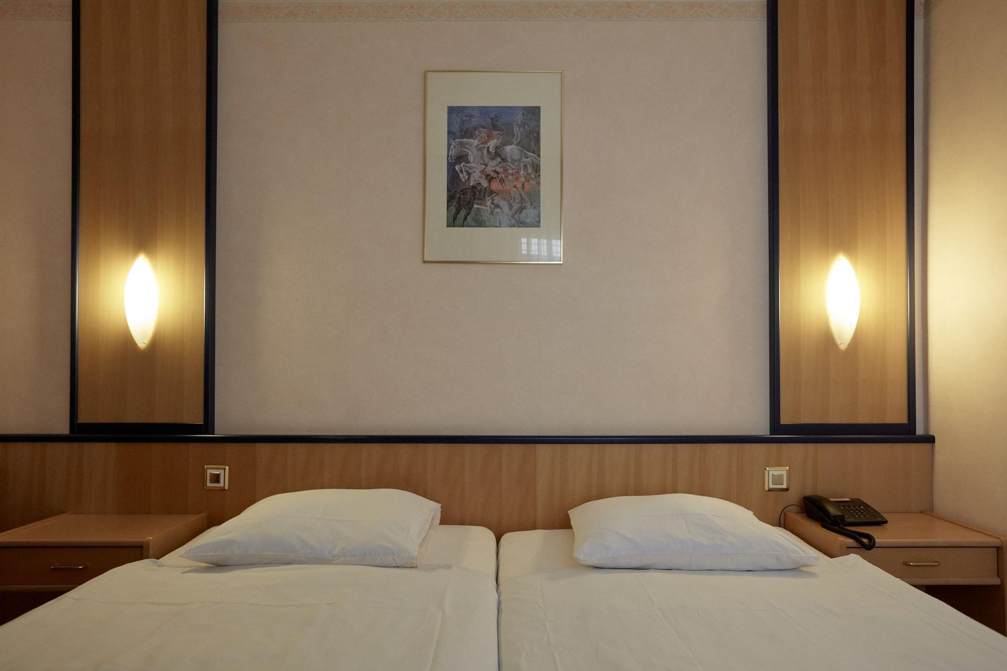 Hotel Crystal Lausanne Ngoại thất bức ảnh