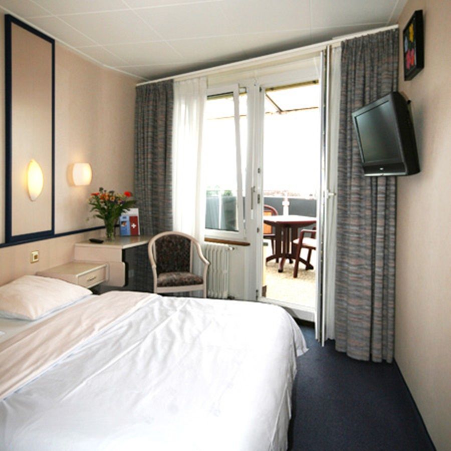 Hotel Crystal Lausanne Phòng bức ảnh