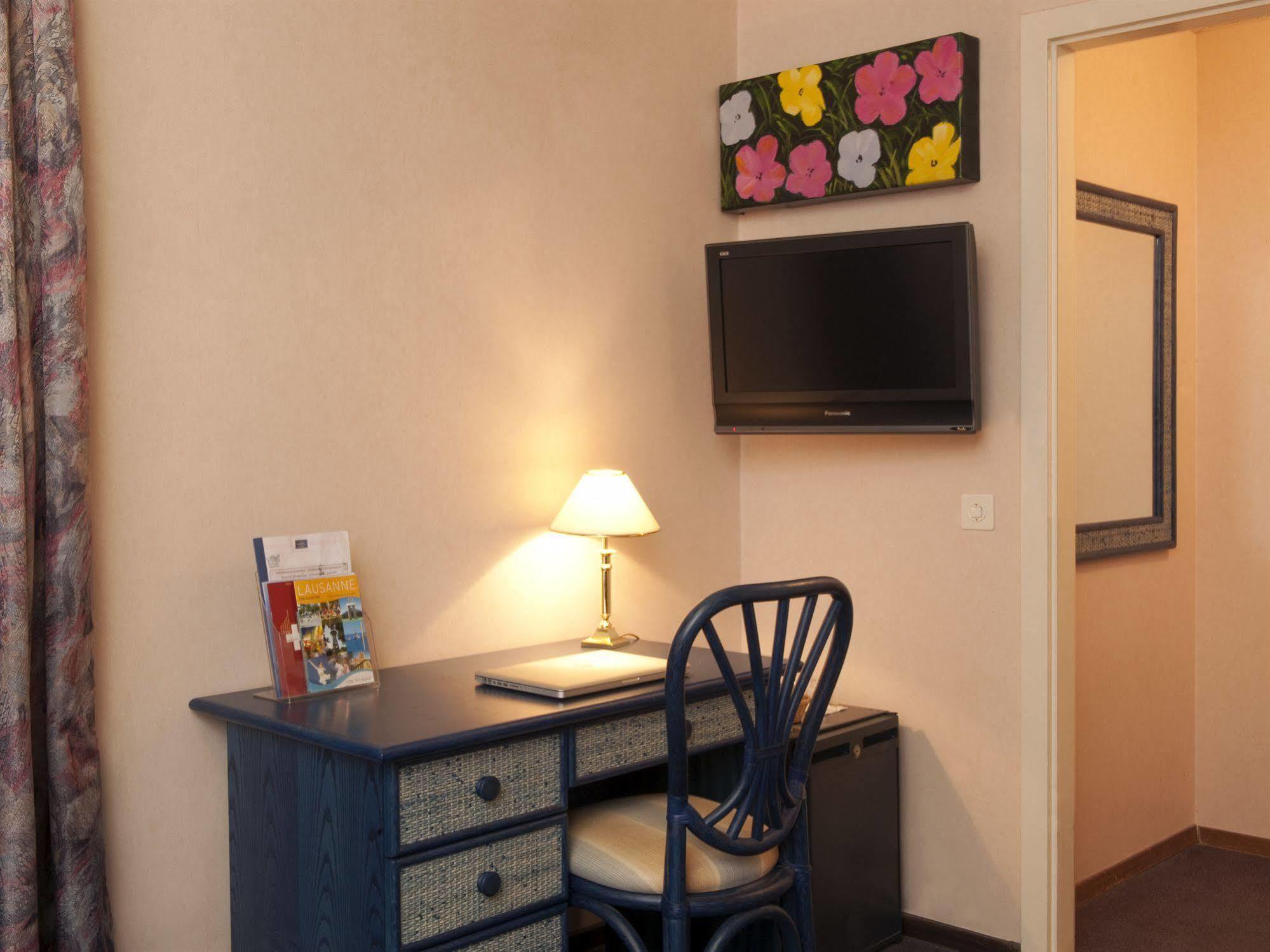 Hotel Crystal Lausanne Ngoại thất bức ảnh